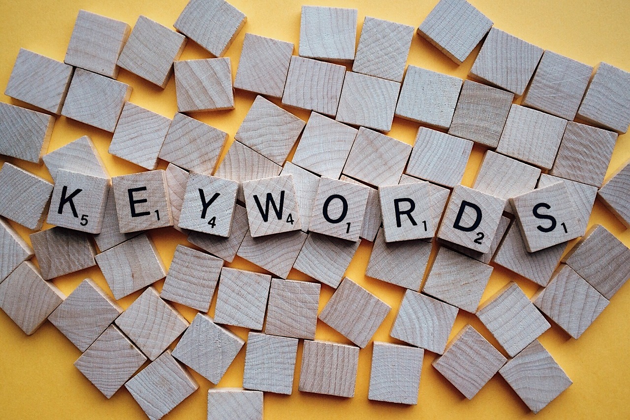 Come si può fare la ricerca keywords