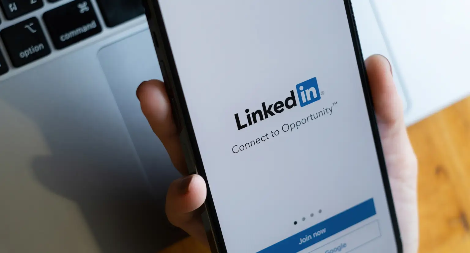 Linkedin aziende: Come sfruttare al meglio LinkedIn per costruire la tua presenza professionale