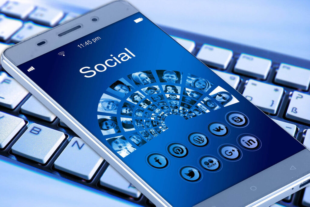 Gestire social: I gruppi sono ancora importanti per fidelizzare un cliente nel 2024? Scopriamolo insieme.