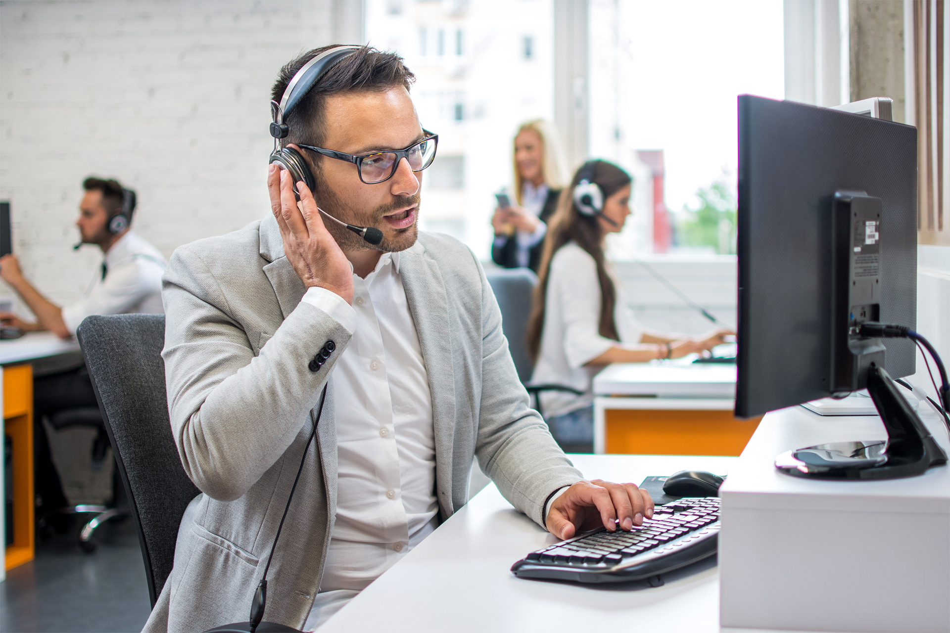 Call center per presa appuntamenti commerciali - Servizio telemarketing agenzia teleselling